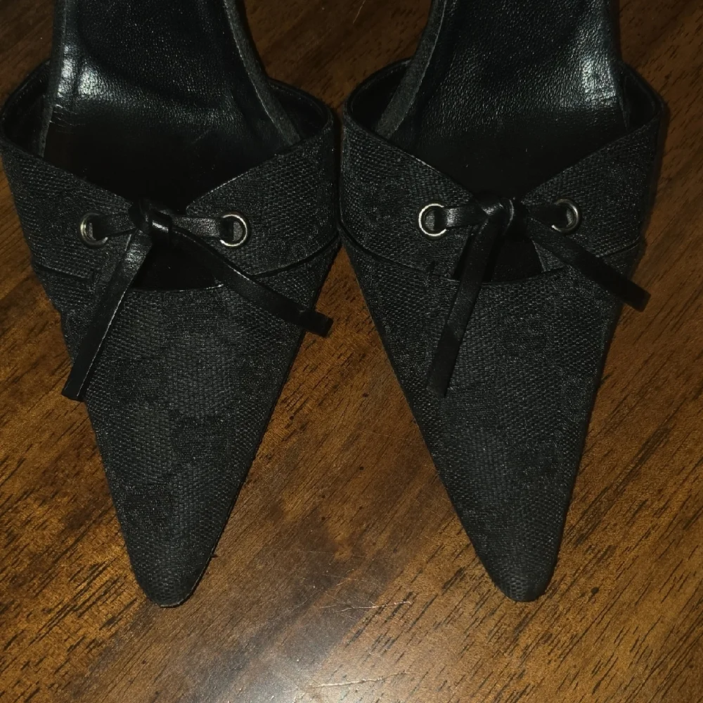 Authentic Vintage Gucci D'orsay Heels 8.5 - Picture 2 of 7